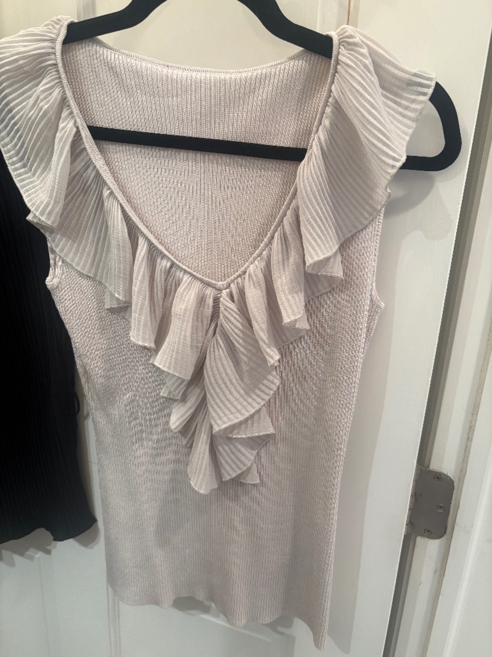 Pearl /cream colored ruffle top vintage